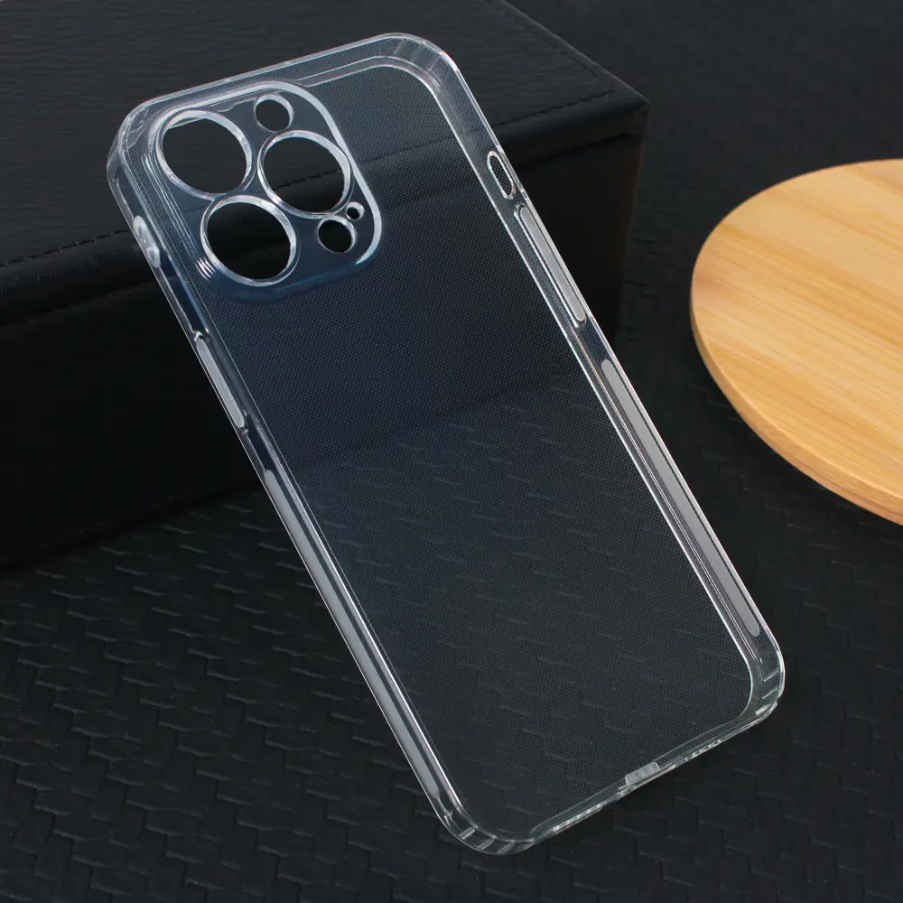 Torbica Silikonska Ultra Thin With Pluggy za Iphone 13 Pro 6.1 Transparent