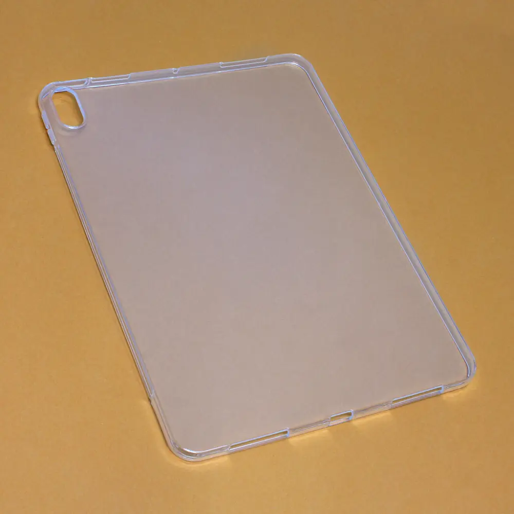 Torbica Silikonska Ultra Thin za Ipad Air 5 2022 Transparent