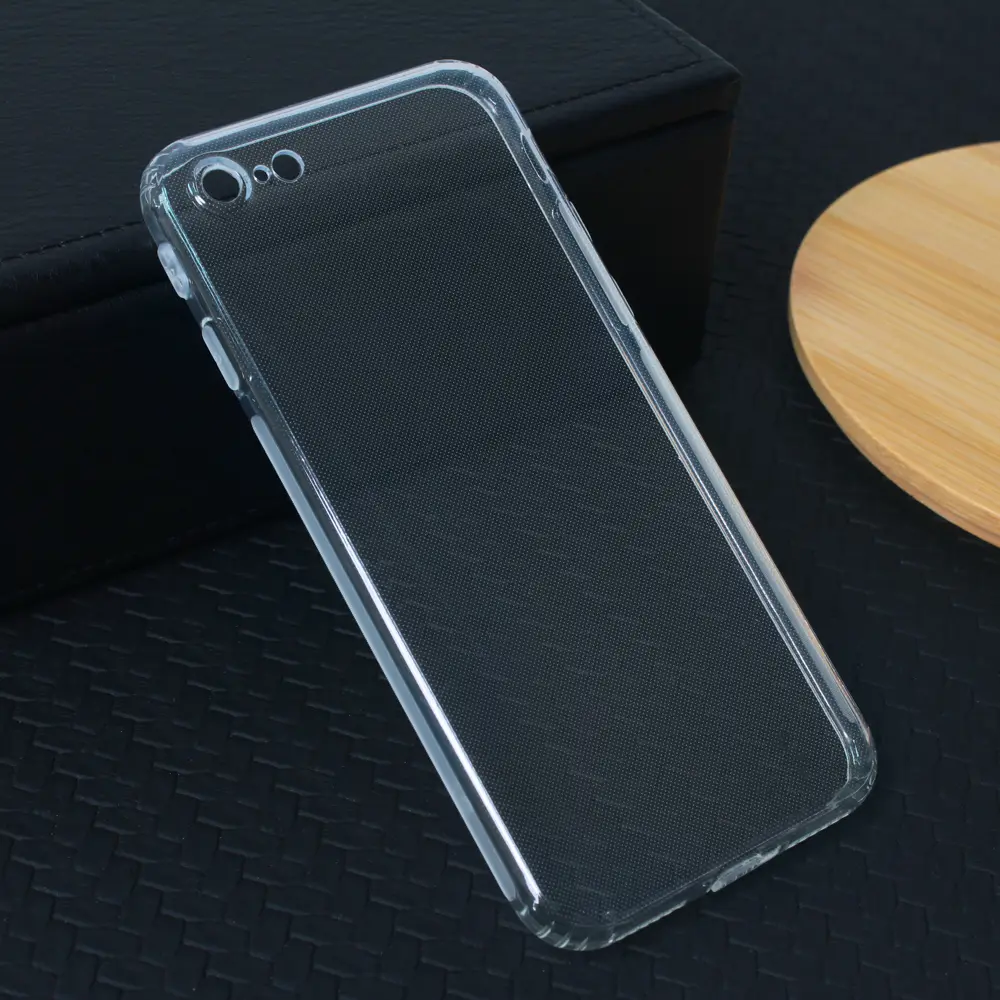 Torbica Silikonska Ultra Thin With Pluggy za Iphone 7/8/se 2020/2022 Transparent