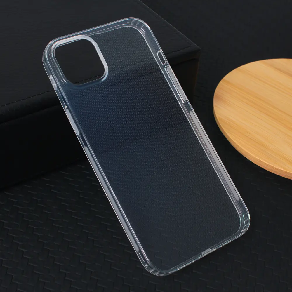 Torbica Silikonska Ultra Thin With Pluggy za Iphone 14 Plus 6.7 Transparent