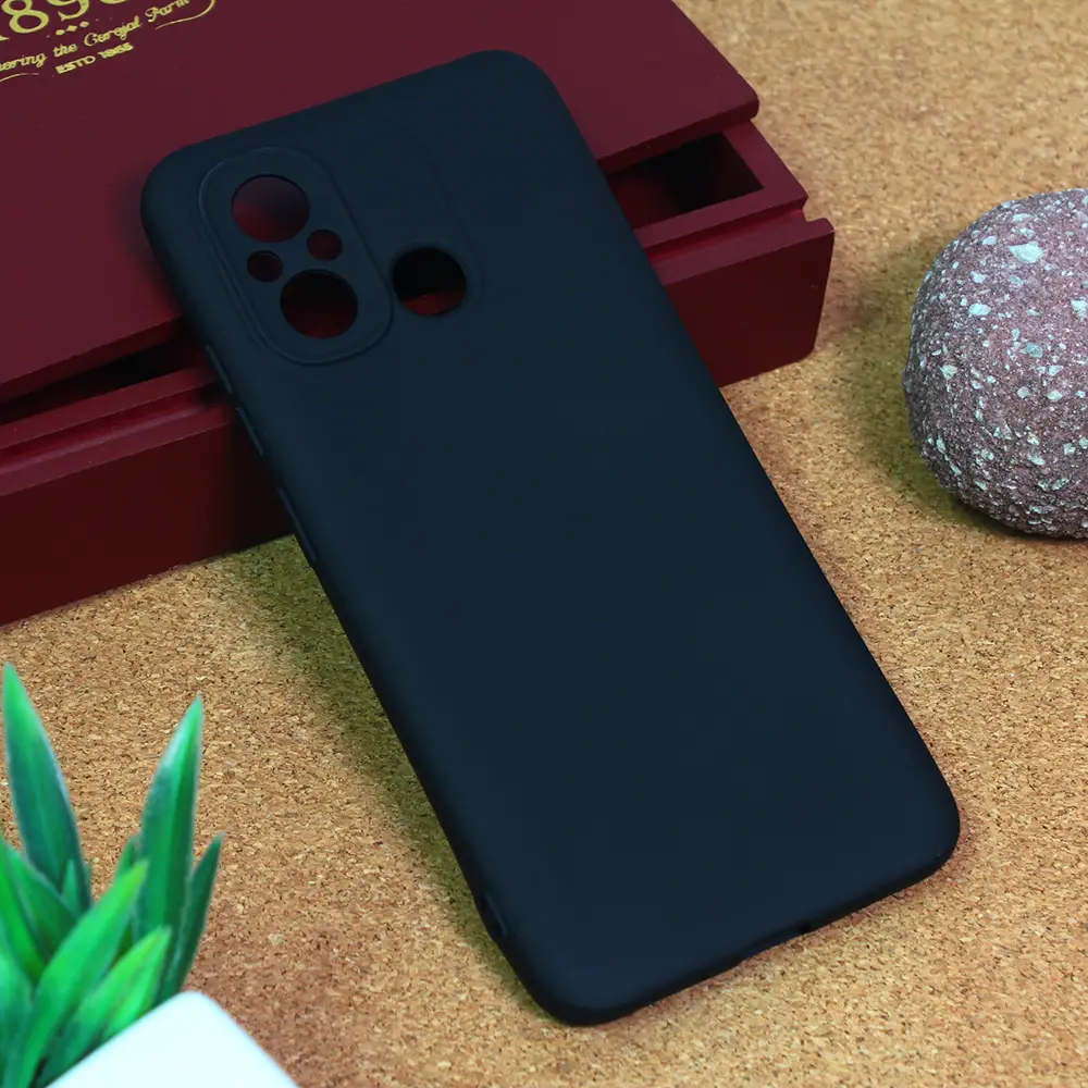 Torbica Teracell Giulietta za Xiaomi Redmi 12C Mat Crna