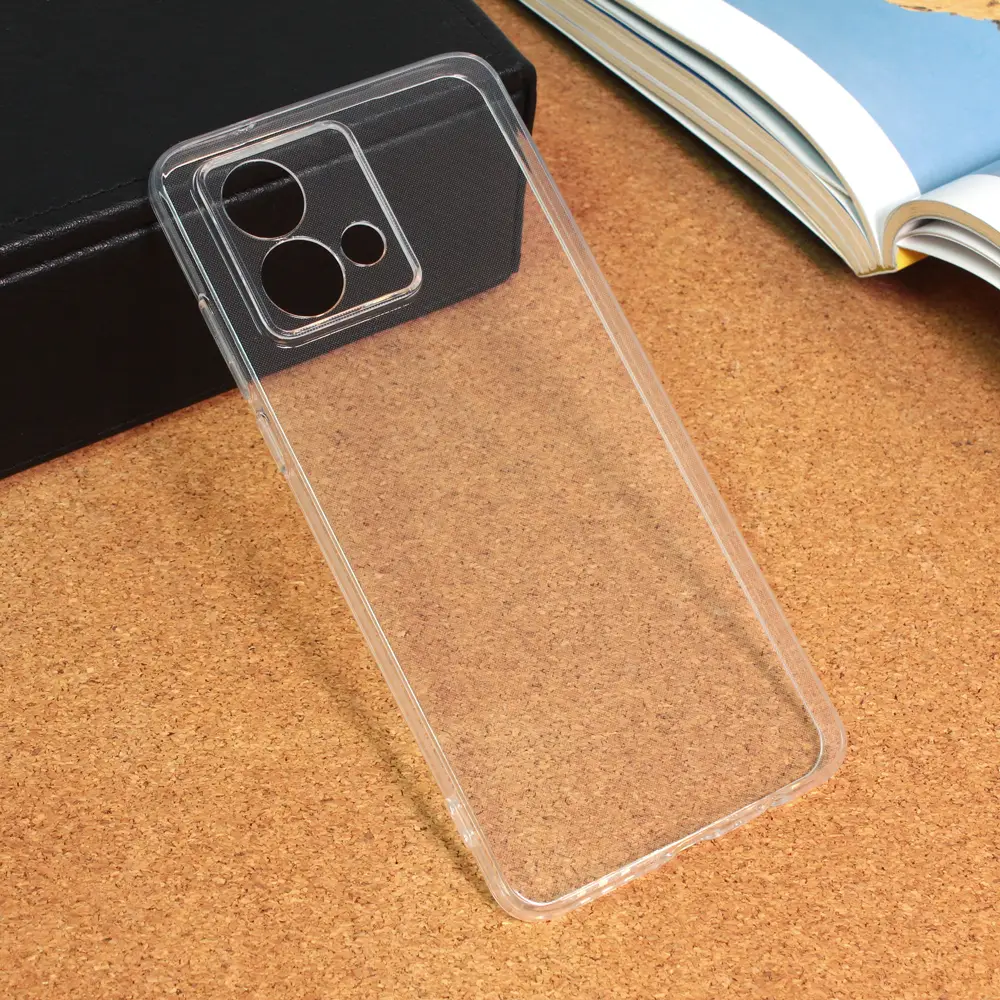 Torbica Silikonska Ultra Thin za Motorola Moto G84 Transparent
