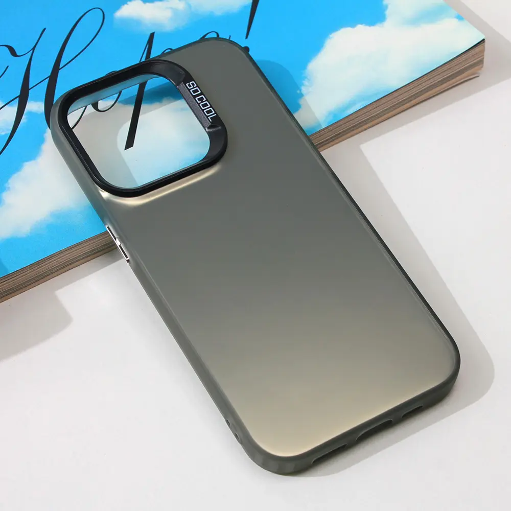 Torbica Clear za Iphone 15 Pro 6.1 Crna