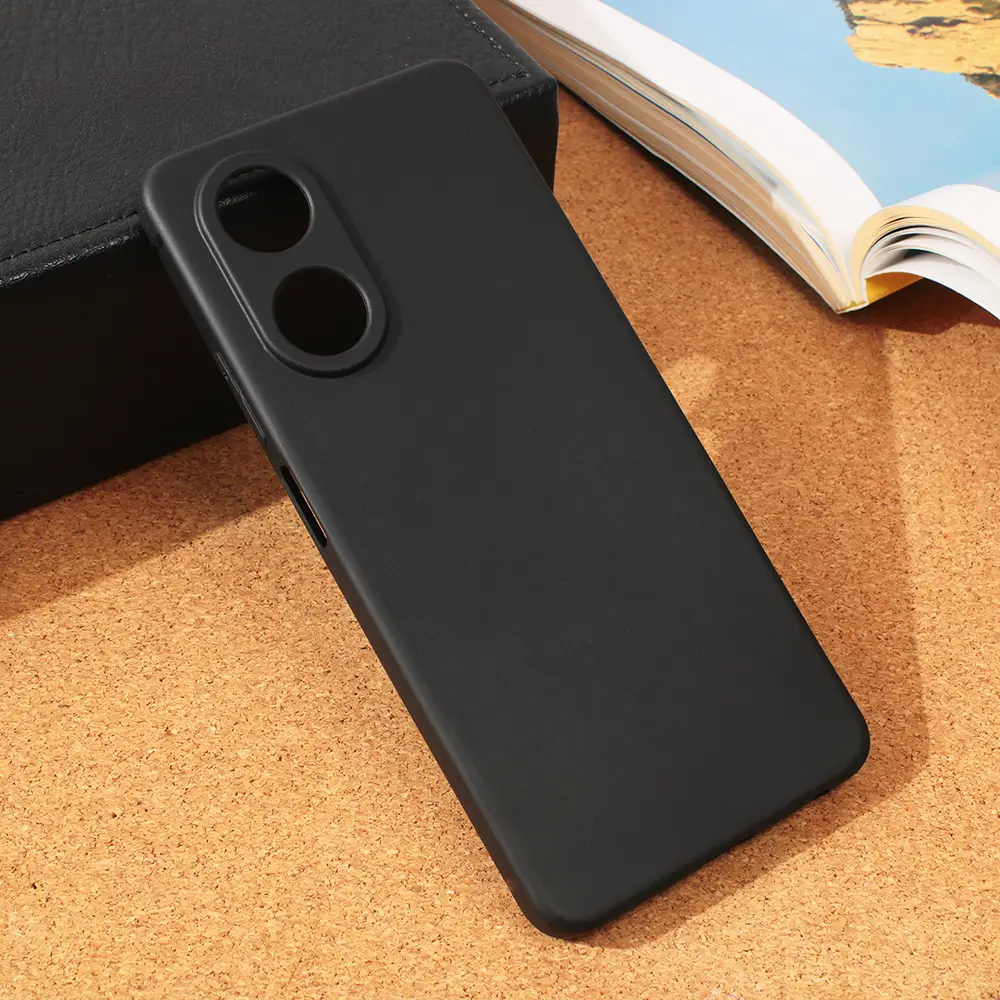 Torbica Silikonska Ultra Thin za Oppo A58 Mat Crna