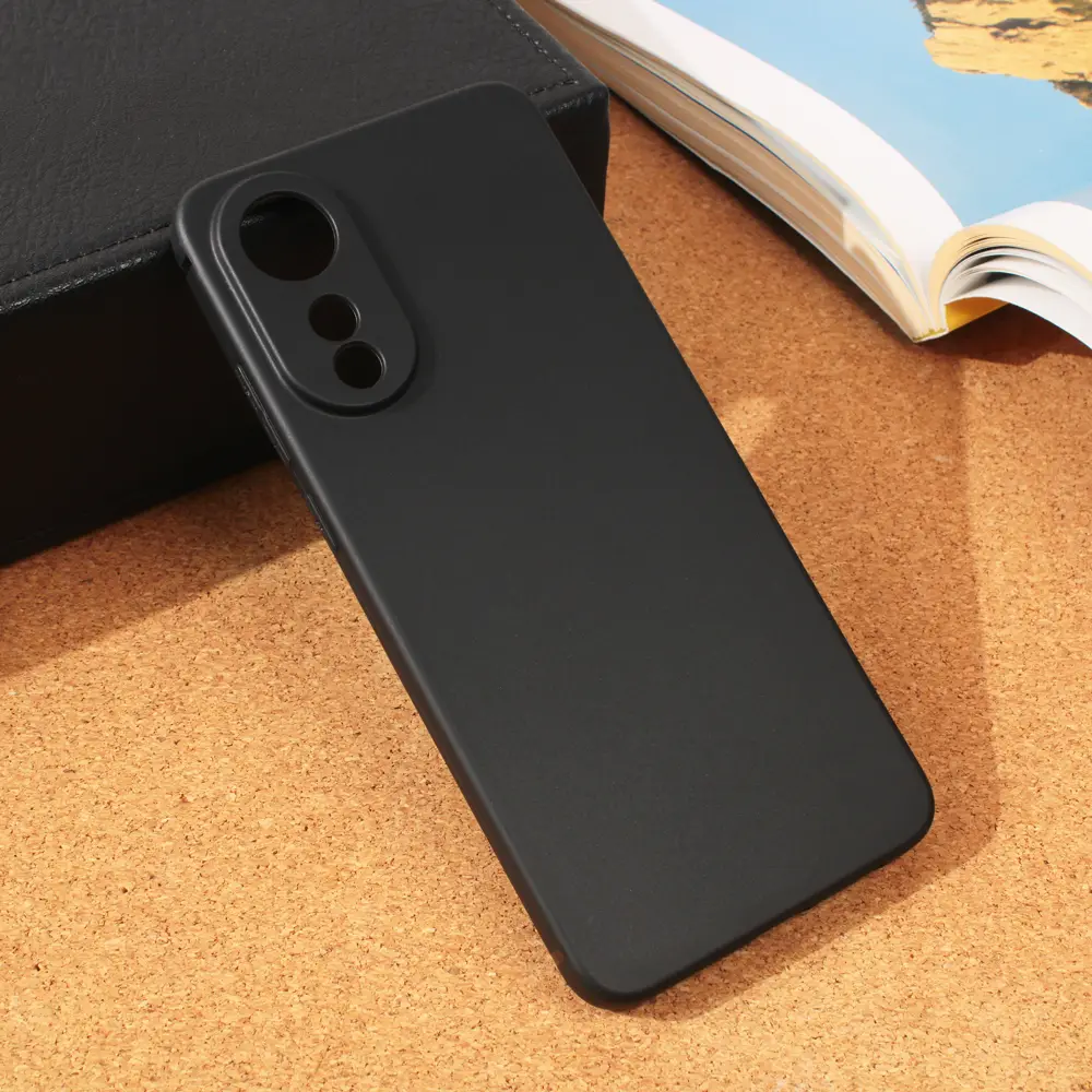Torbica Silikonska Ultra Thin za Oppo A78 Mat Crna