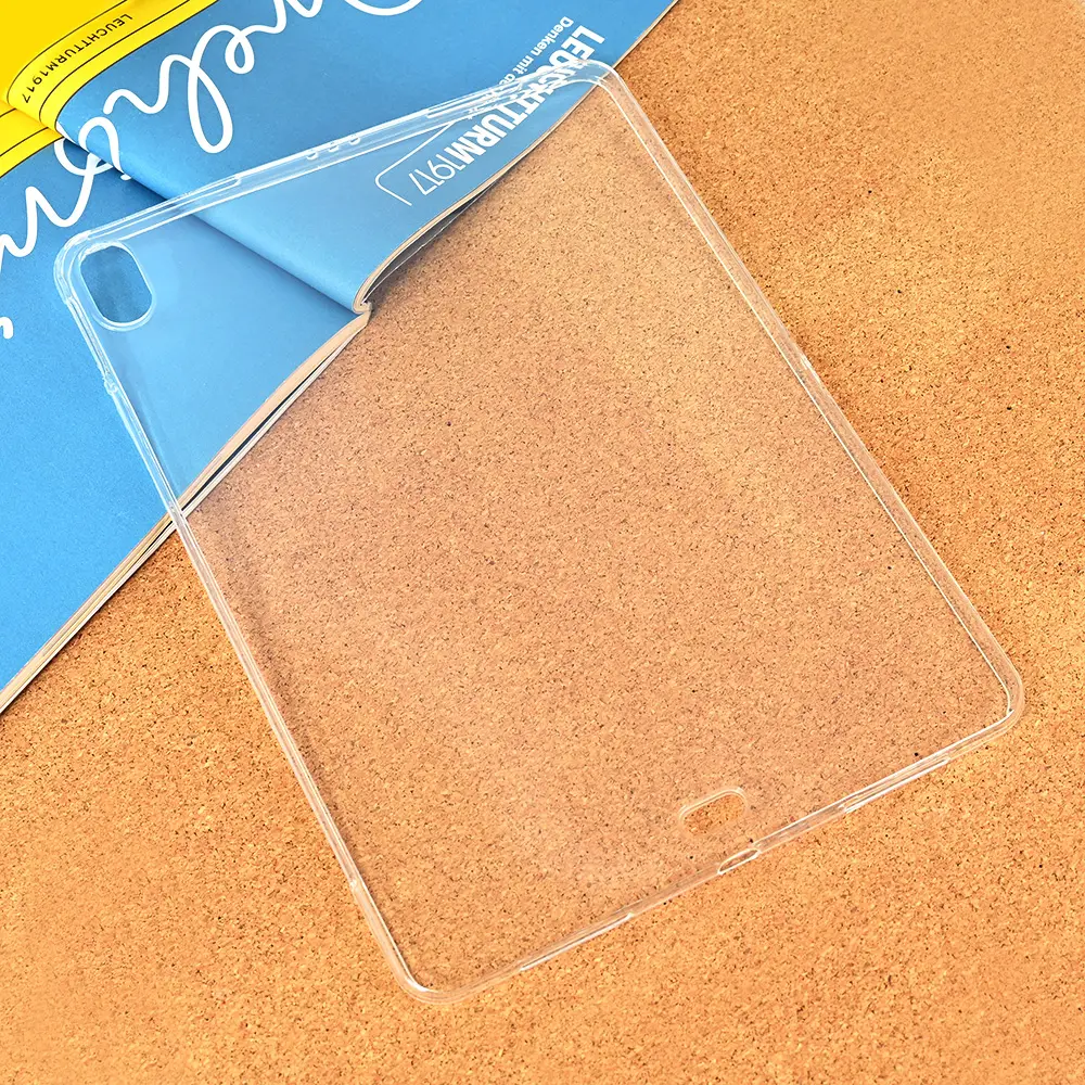 Torbica Silikonska Ultra Thin za Ipad Air 6 11.0 2024