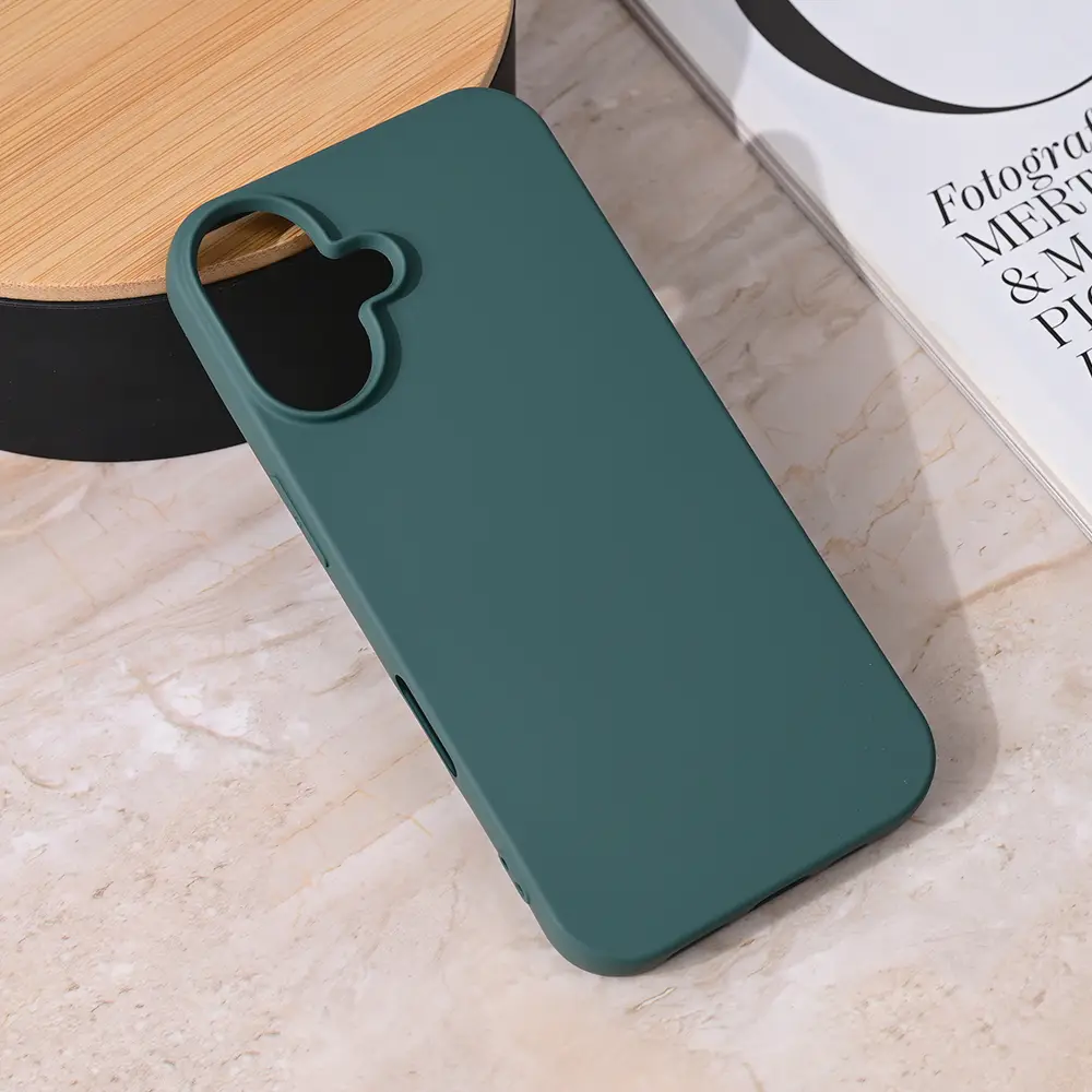Torbica Teracell Giulietta za Iphone 16 6.1 Mat Zelena
