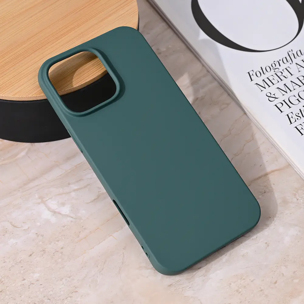 Torbica Teracell Giulietta za Iphone 16 Pro Max 6.9 Mat Zelena