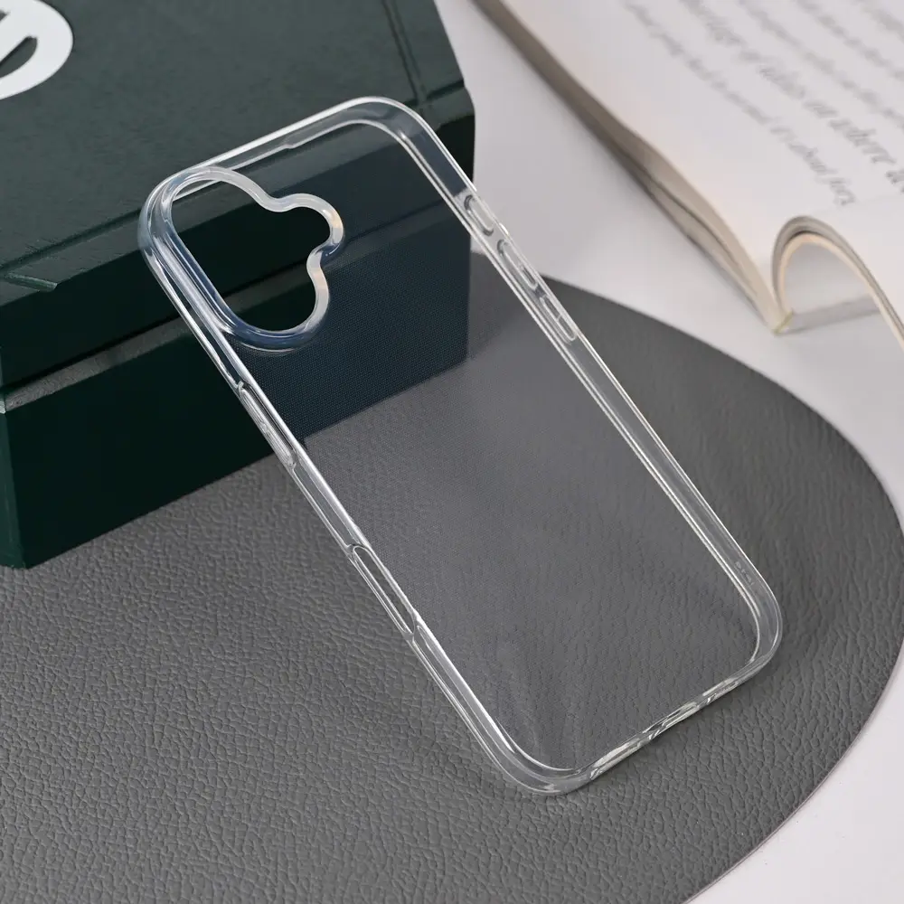 Torbica Silikonska Skin za Iphone 16 6.1 Transparent