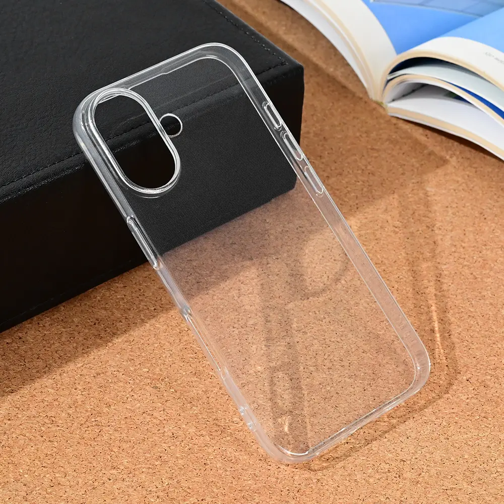 Torbica Silikonska Ultra Thin za Iphone 16 6.1 Transparent