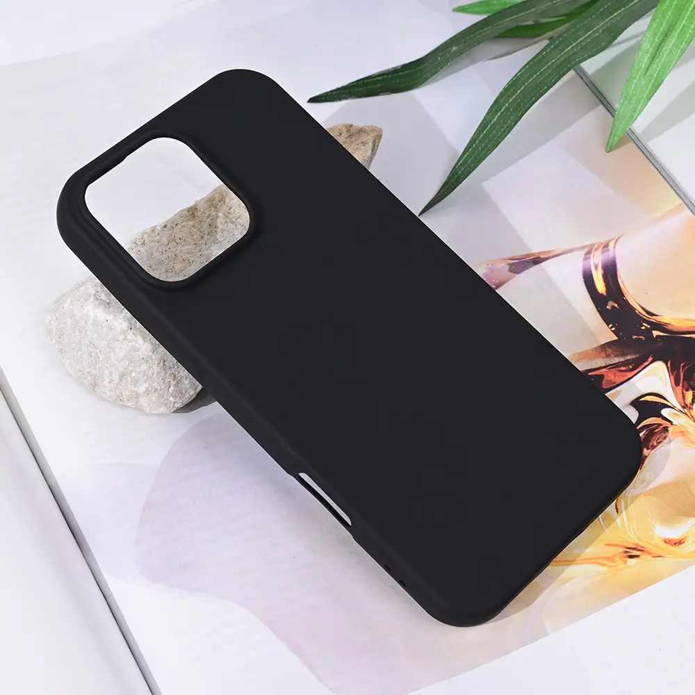 Torbica Teracell Soft Velvet za Iphone 16 Pro Max 6.9 Crna