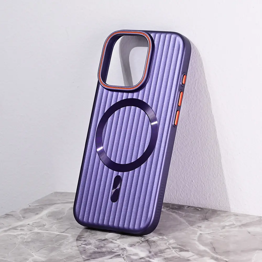 Torbica Magsafe Stripe za Iphone 16 Pro 6.3 Ljubicasta