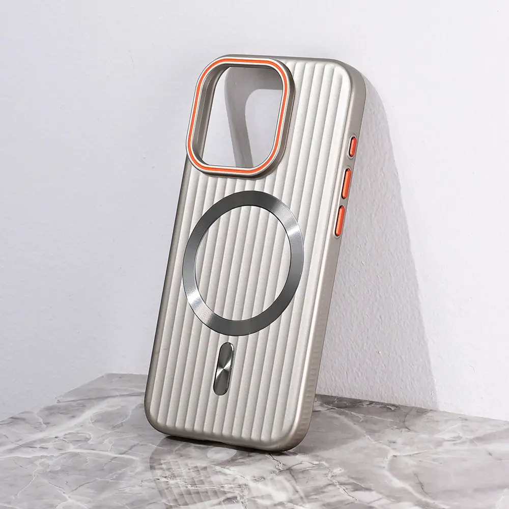 Torbica Magsafe Stripe za Iphone 15 Pro 6.1 Siva