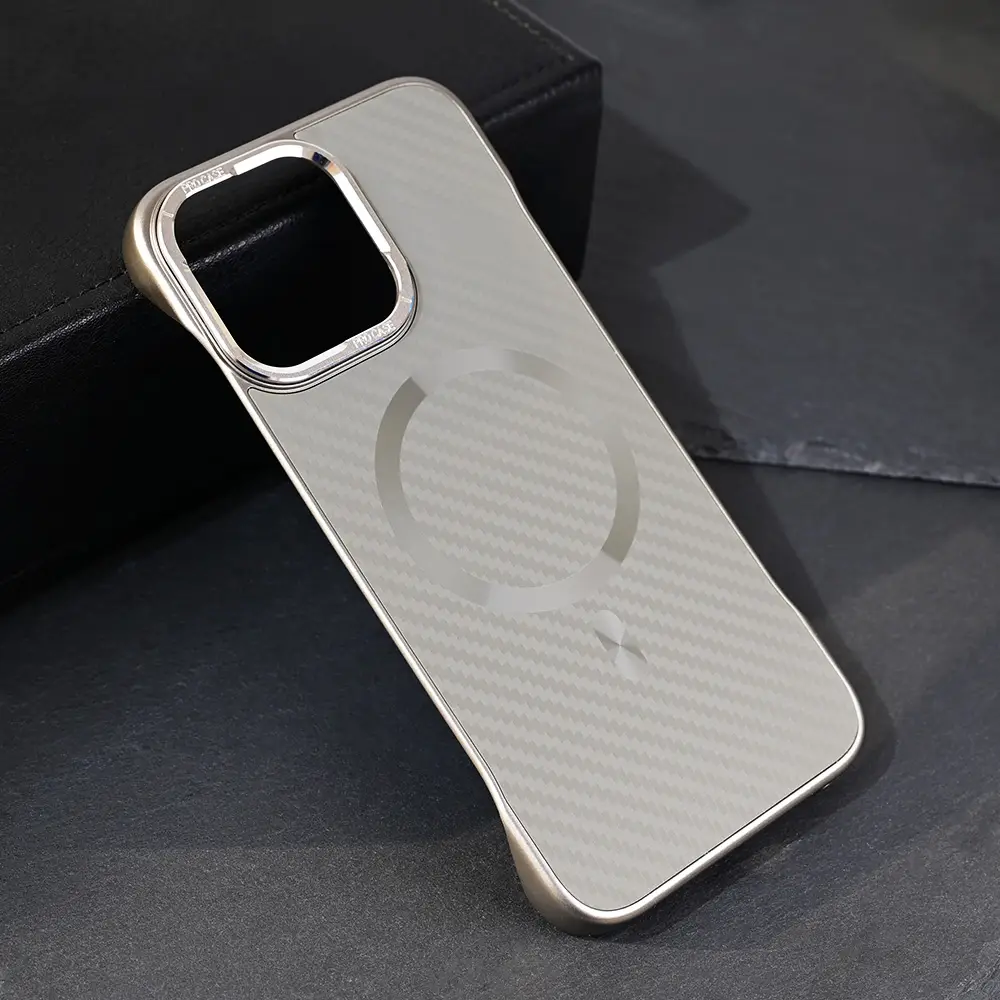 Torbica Magsafe Carbon za Iphone 15 Pro Max 6.7 Siva