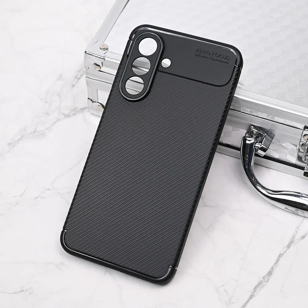 Torbica Defender Carbon za Samsung A366B Galaxy A36 5G Crna