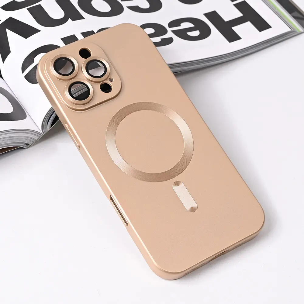 Torbica Magsafe Chrome za Iphone 16 Pro Max 6.9 Zlatna