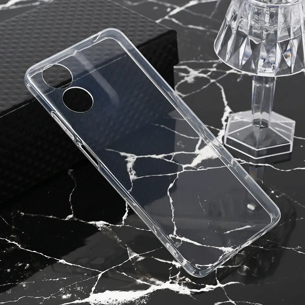 Torbica Silikonska Ultra Thin za Motorola Moto E14 Transparent