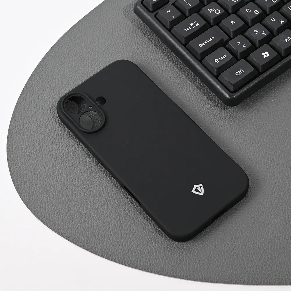 Torbica Teracell Skin za Iphone 17 6.3 Mat Crna
