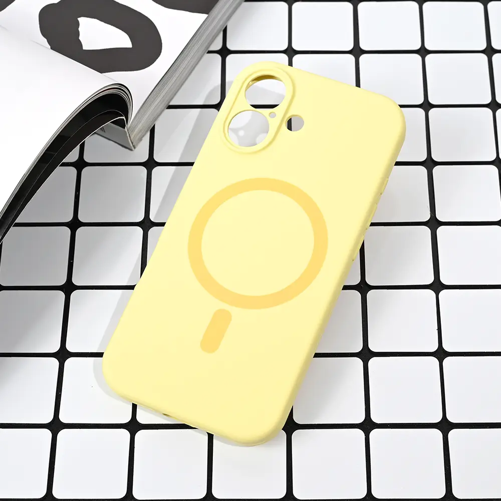 Torbica Magsafe Pure Color za Iphone 17 6.3 Zuta