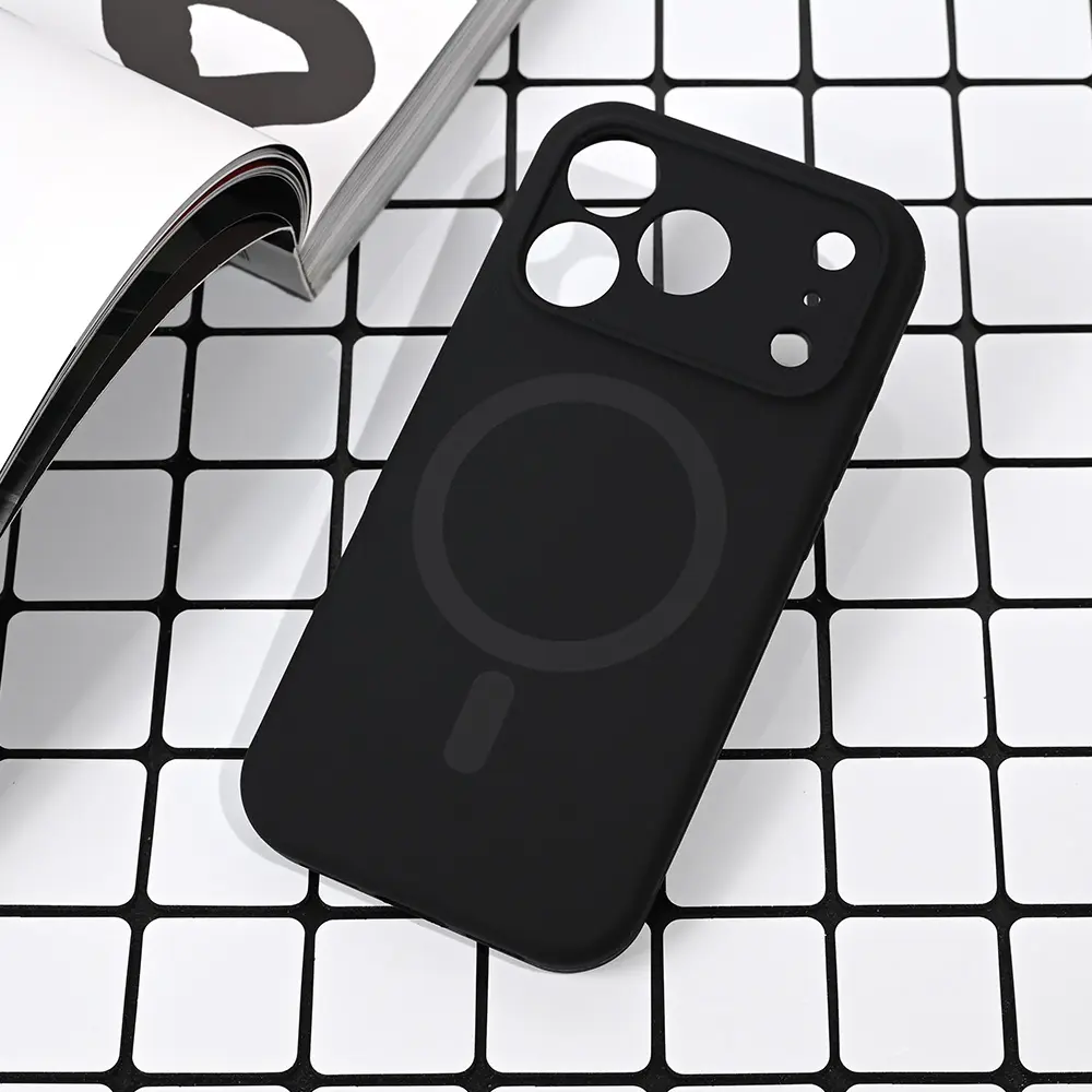 Torbica Magsafe Pure Color za Iphone 17 Pro 6.3 Crna
