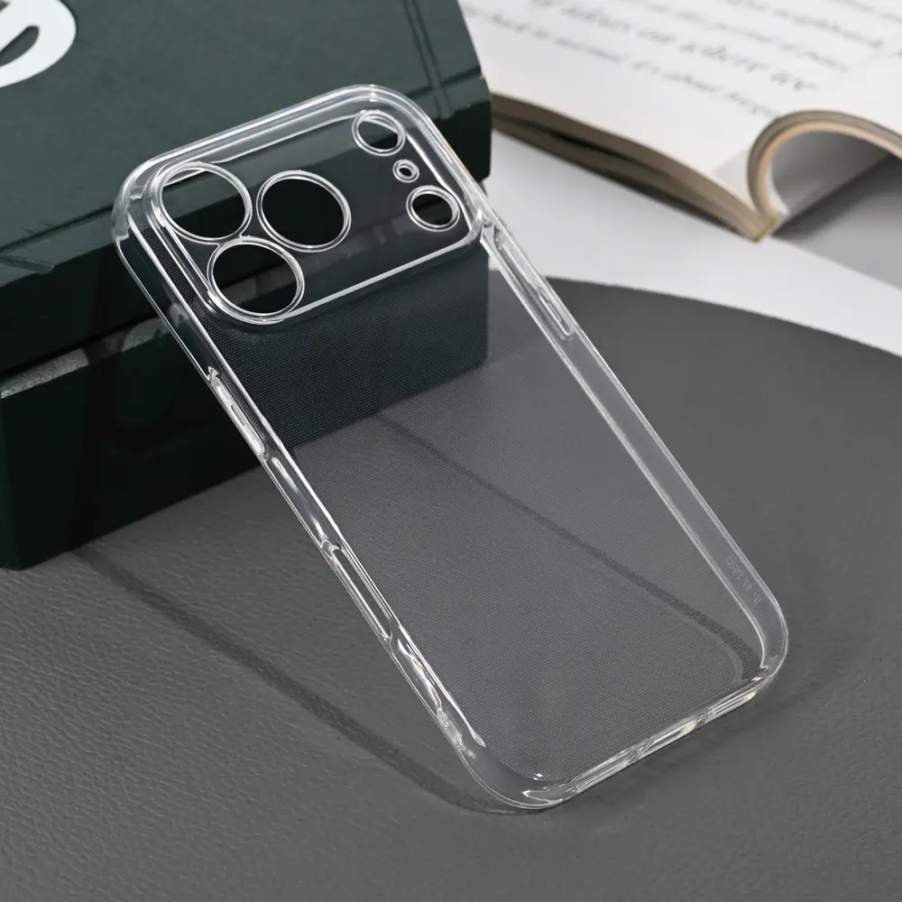 Torbica Silikonska Skin za Iphone 17 Pro 6.3 Transparent