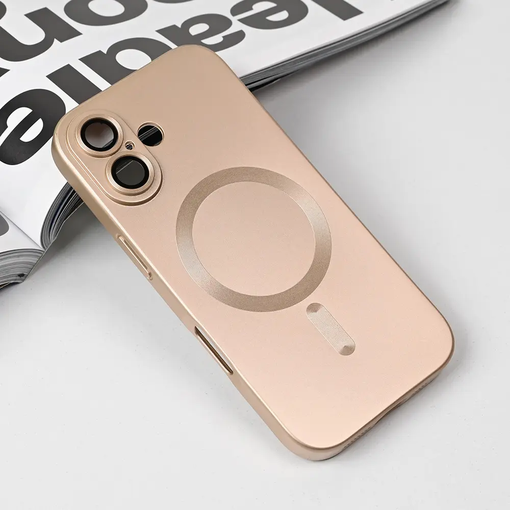 Torbica Magsafe Chrome za Iphone 17 6.3 Zlatna