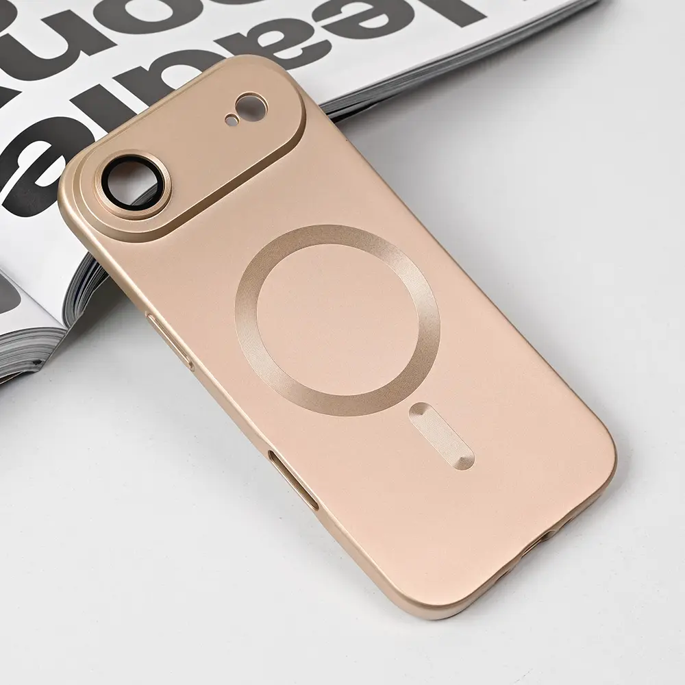 Torbica Magsafe Chrome za Iphone 17 Air 6.9 Zlatna